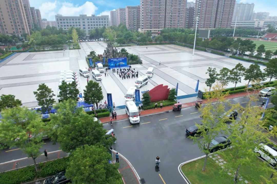 流动医疗暖民心·签约服务进万家! 赢多多民生体检巡诊车助力滑县医共体建设