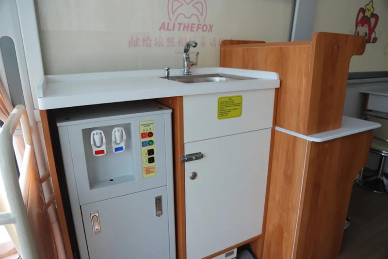 阿狸主题采血车，献给依然相信童话的人