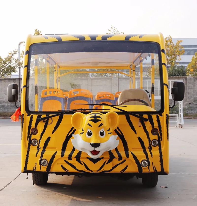 游览车旁展才艺，河南版“熊大”上热搜