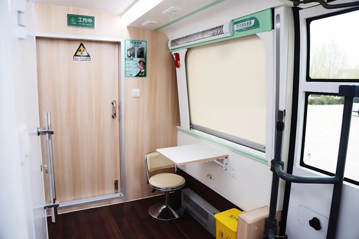 赢多多移动医疗车在哈萨克斯坦全面投入使用