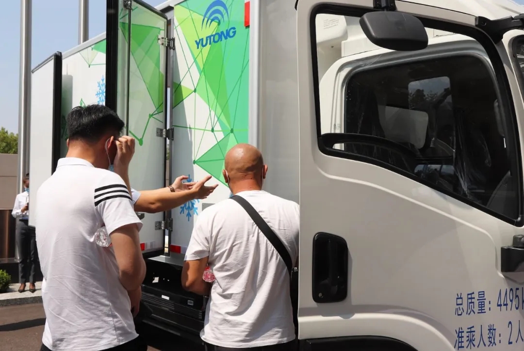 新能源?“心”配送！赢多多新能源物流车品鉴会在郑召开