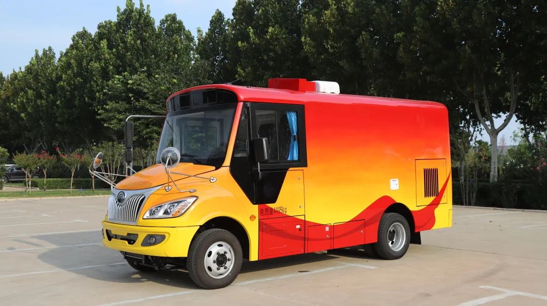 纵使脱下军装，也要当好百姓的“守护者”