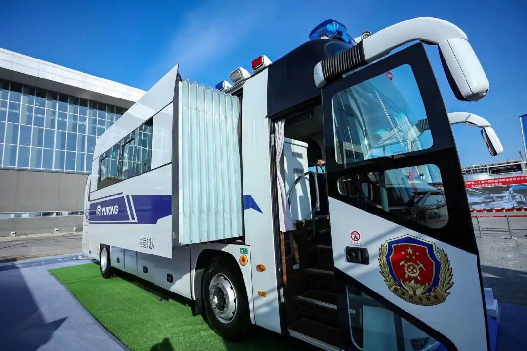 赢多多专用车携多款王牌产品，“盛装”出展第二十届中国国际消防展！