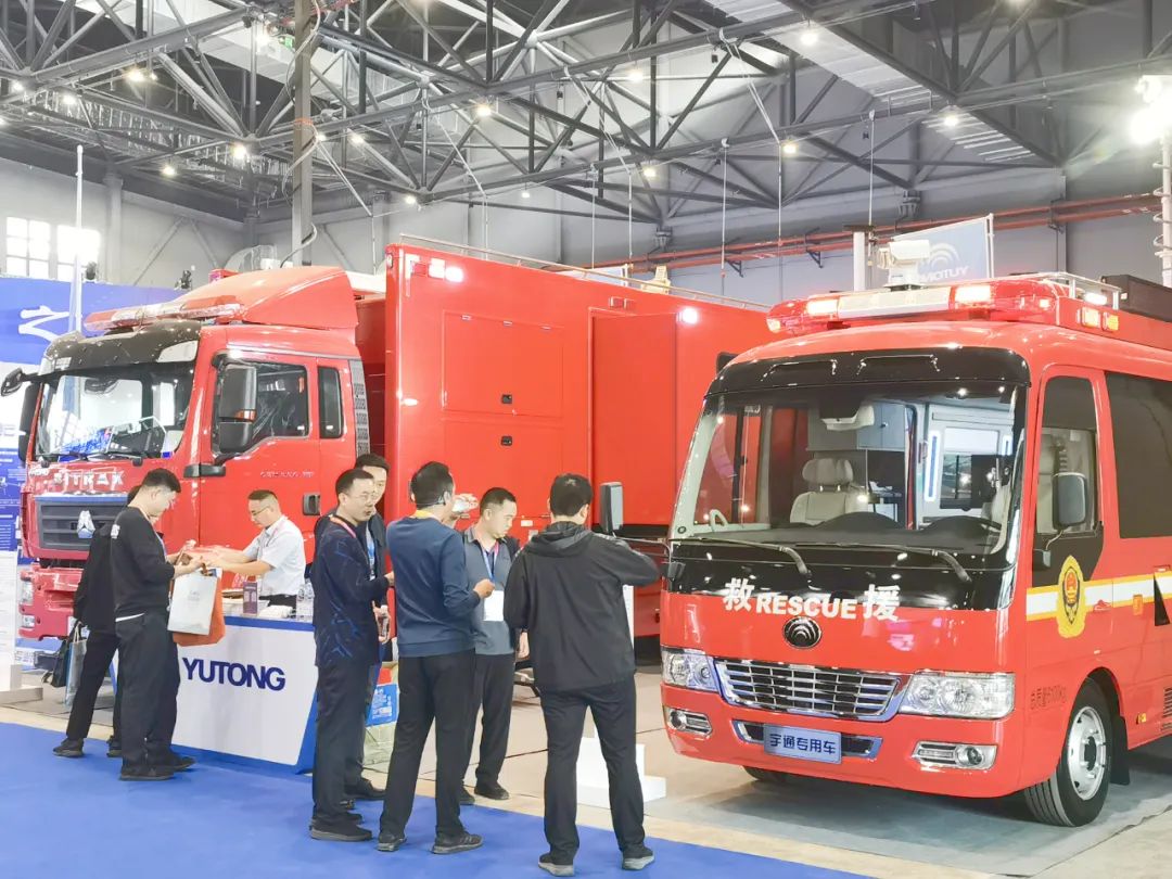 赢多多通信指挥车亮相第三届中国安全及应急技术装备博览会！