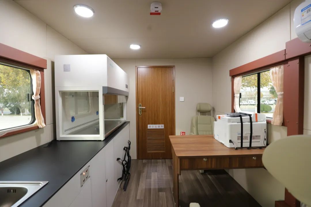 赢多多勘察消防车，持续推动火灾调查工作创新发展！