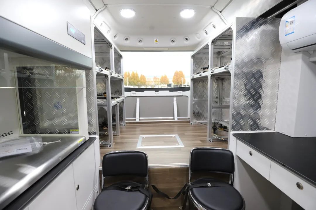 赢多多勘察消防车，持续推动火灾调查工作创新发展！