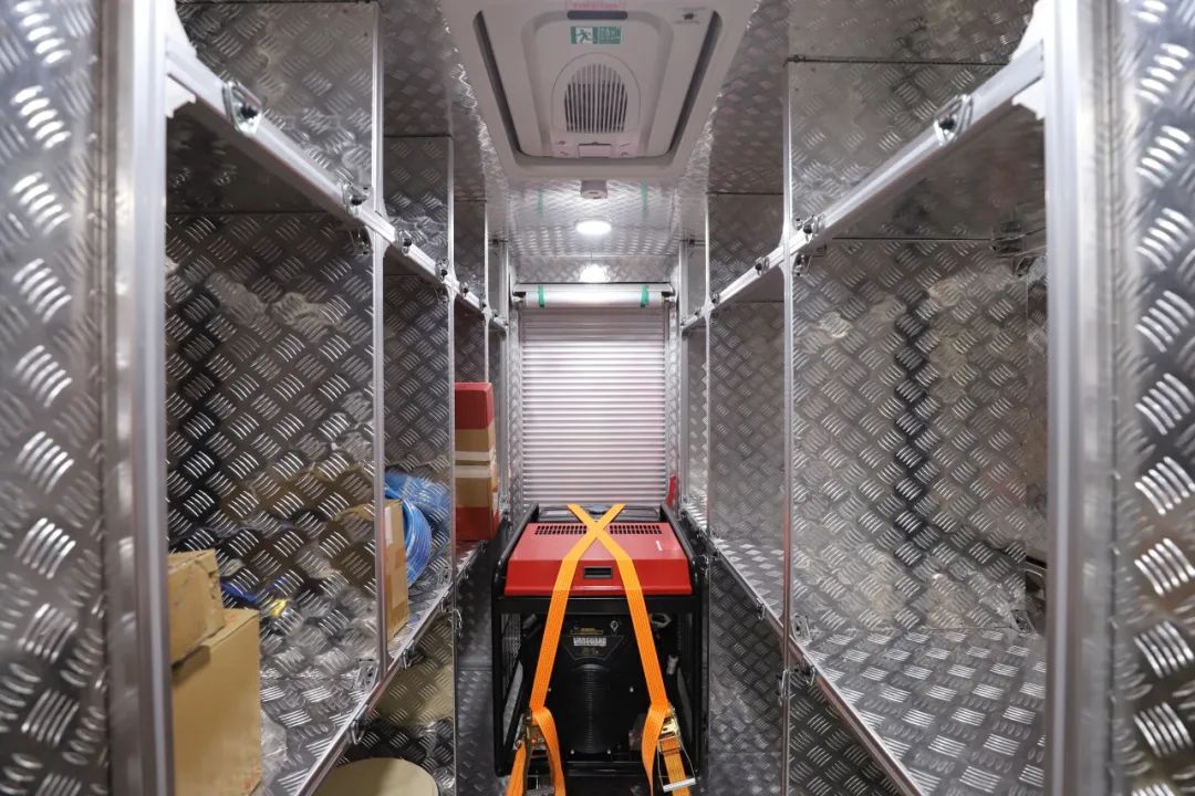 赢多多勘察消防车，持续推动火灾调查工作创新发展！