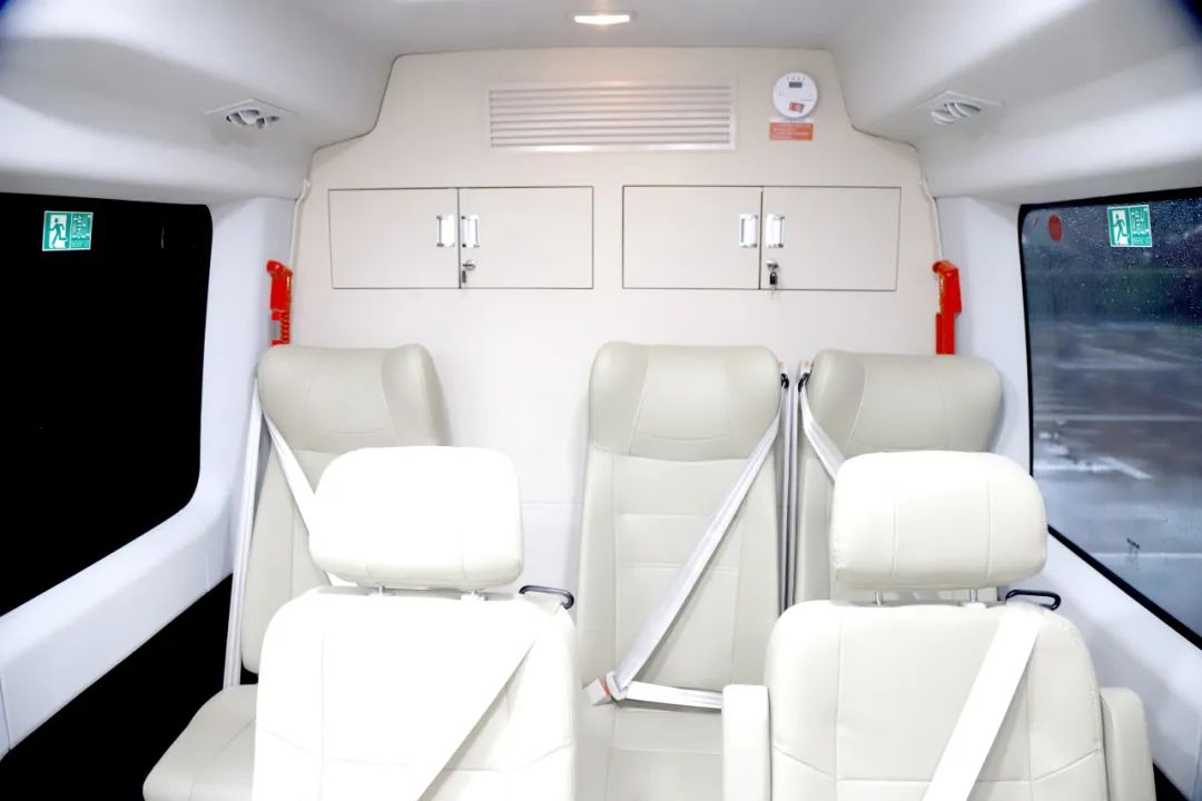 赢多多勘察消防车，持续推动火灾调查工作创新发展！