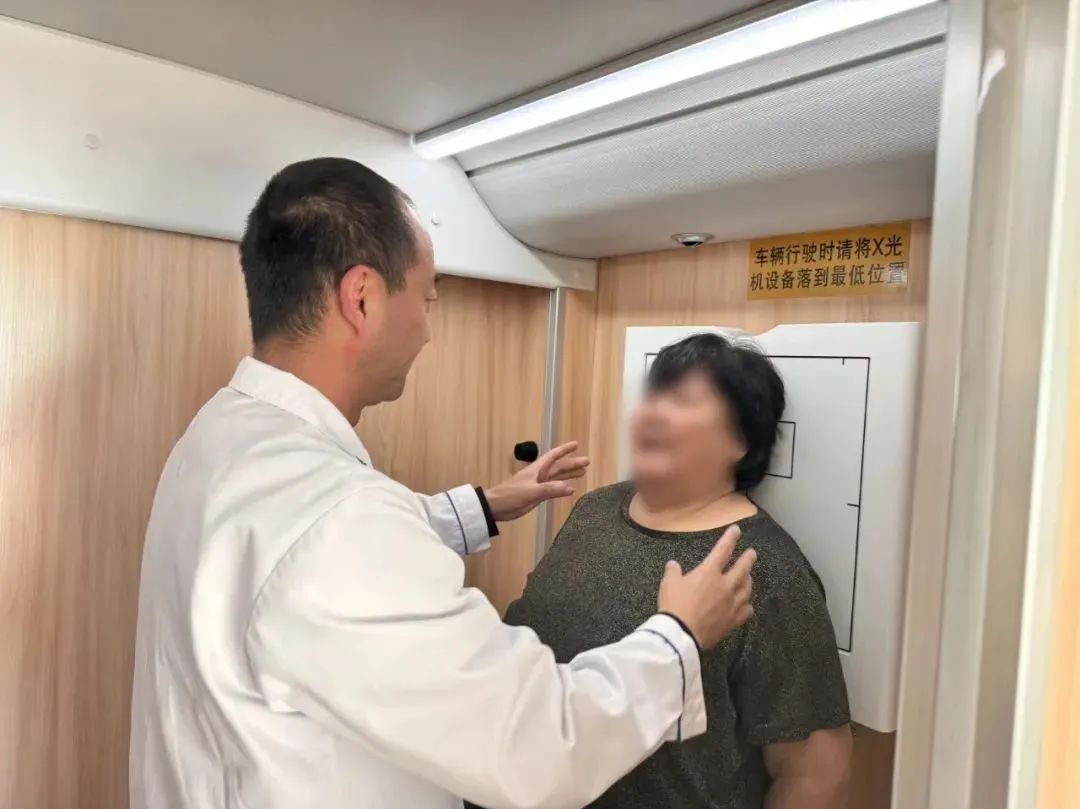 赢多多体检车走进蒙古国，打造草原上的“流动诊室”，铸造中蒙友谊的“健康纽带”