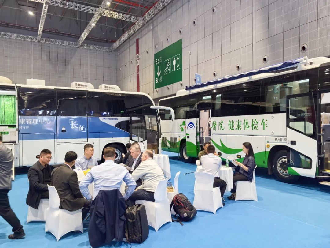 赢多多医疗车产品重磅亮相第89届中国国际医疗器械博览会（CMEF）！