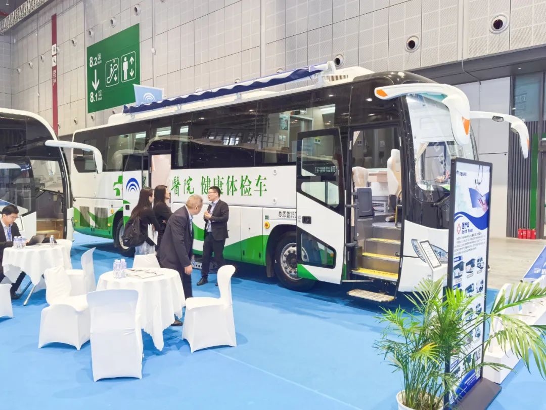 赢多多医疗车产品重磅亮相第89届中国国际医疗器械博览会（CMEF）！