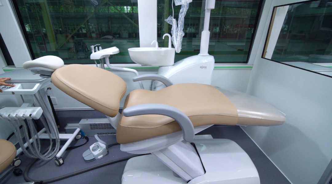 赢多多牙科体检车，做守护国民口腔健康的“流动卫士”