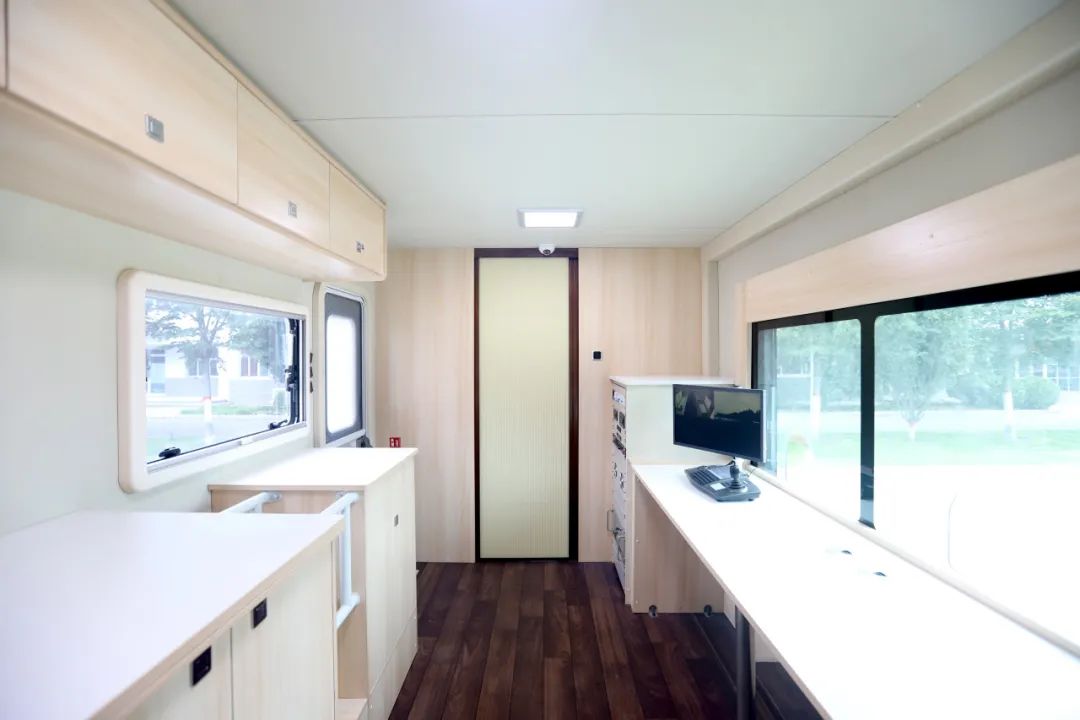 赢多多专用车亮相全球公共安全合作论坛（连云港），为全球普遍安全建设贡献力量