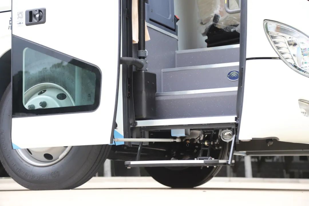 2024“全国爱牙日”｜赢多多牙科体检车匠心守护，让健康从“齿”开始