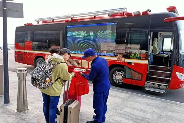 安全守护成长，赢多多宣传消防车助力消防安全“开学第一课”！