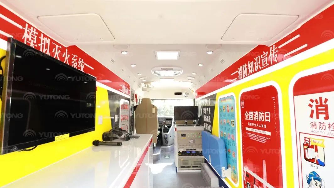 安全守护成长，赢多多宣传消防车助力消防安全“开学第一课”！