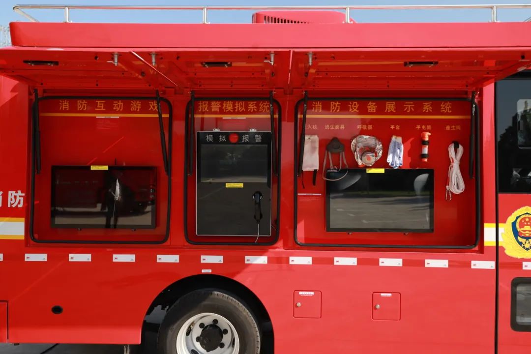 安全守护成长，赢多多宣传消防车助力消防安全“开学第一课”！
