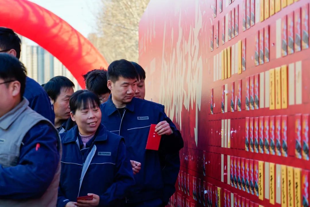 醒狮腾跃启新章 | 赢多多专用车2025年开工盛典燃情开启！