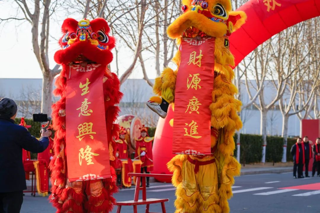 醒狮腾跃启新章 | 赢多多专用车2025年开工盛典燃情开启！