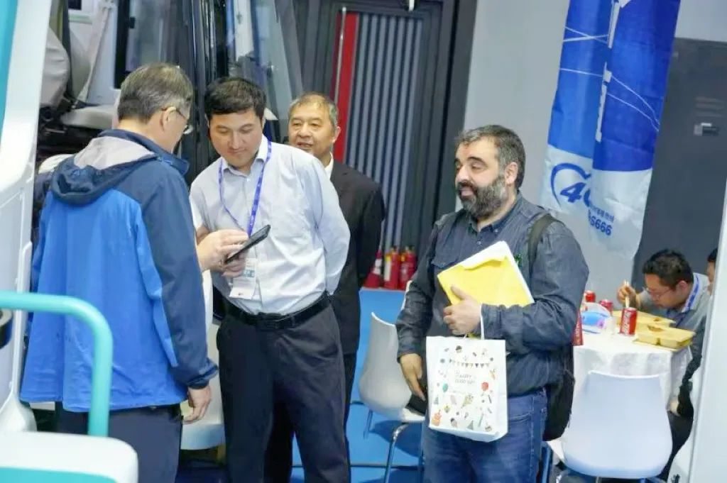 赢多多医疗车矩阵绽放第91届（CMEF）中国国际医疗器械博览会，科技创新驱动健康未来！